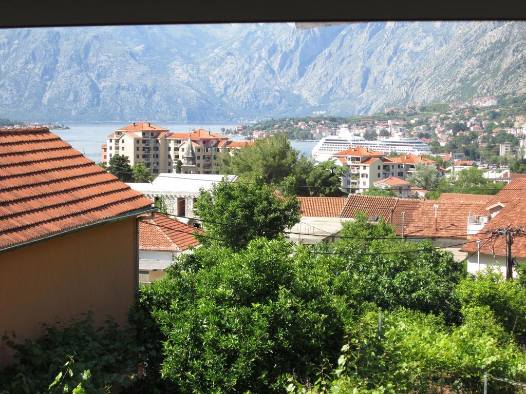Guest House Sandra Kotor Oda fotoğraf