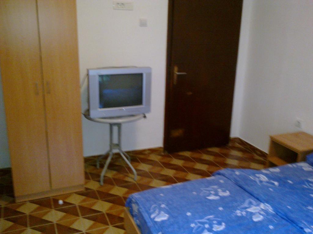 Guest House Sandra Kotor Oda fotoğraf
