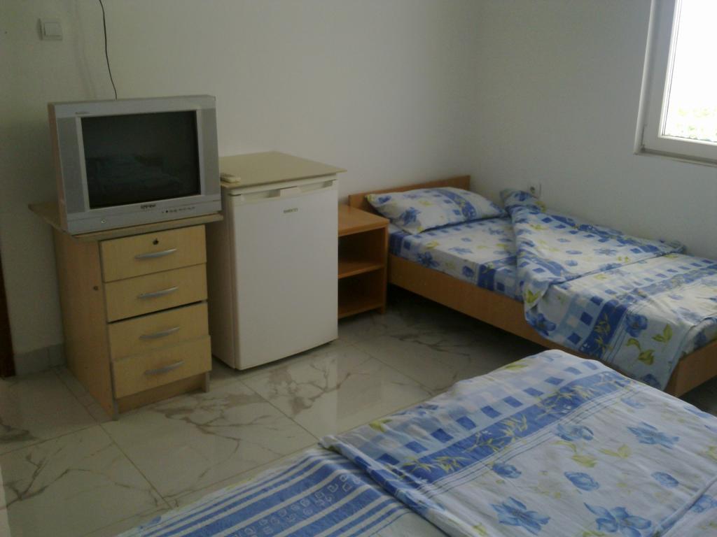 Guest House Sandra Kotor Oda fotoğraf