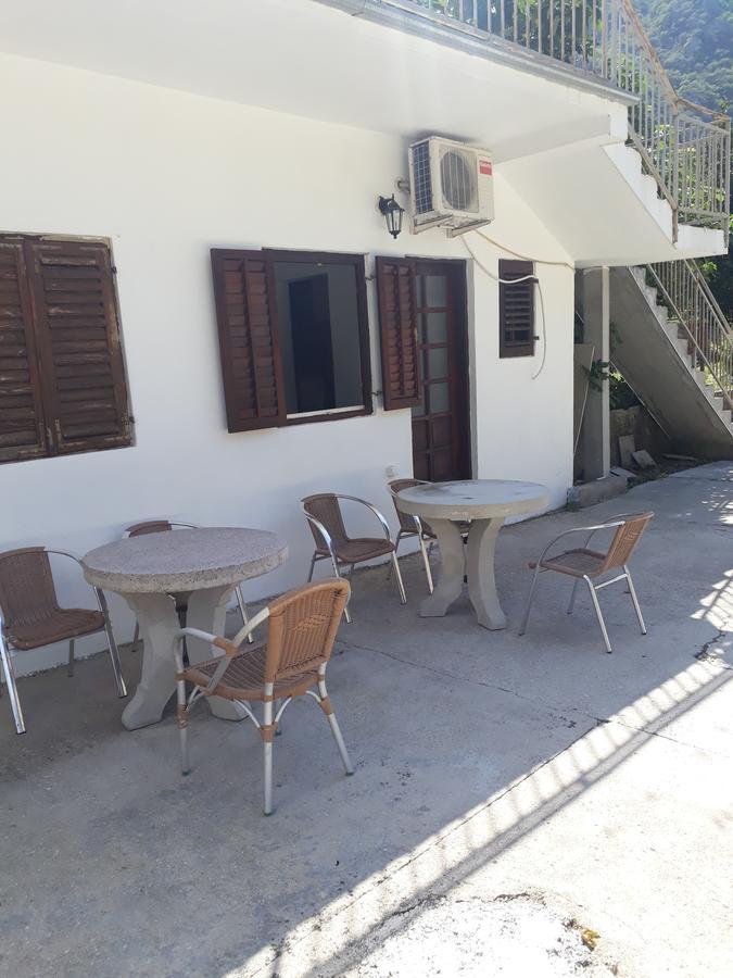 Guest House Sandra Kotor Dış mekan fotoğraf