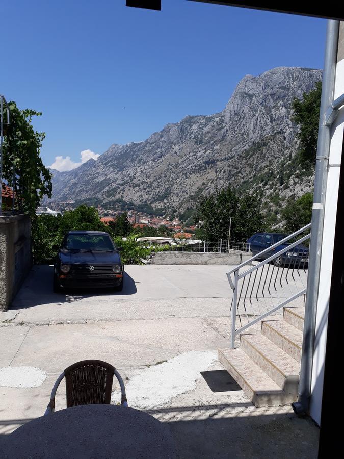 Guest House Sandra Kotor Dış mekan fotoğraf